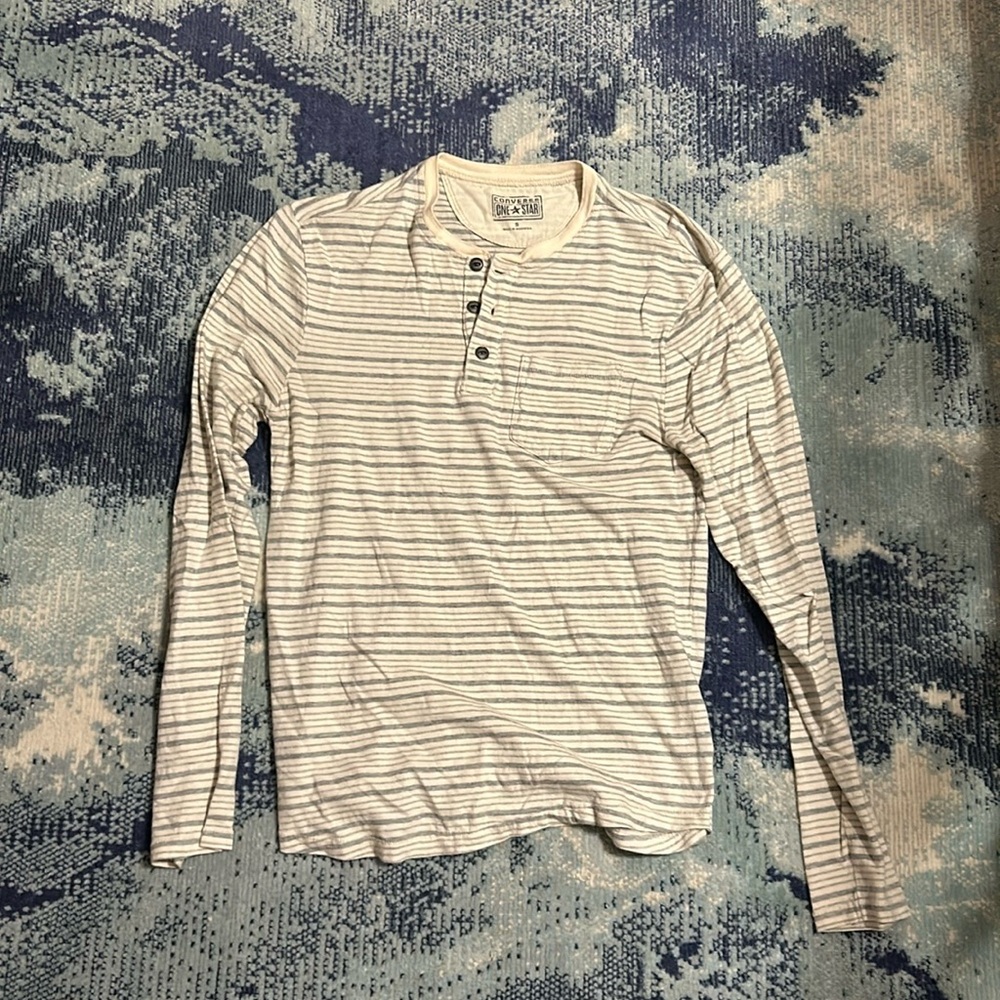 Converse long sleeve